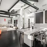 Apartamento Luxury Golden Triangle Ac