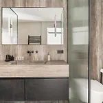 Apartamento Luxury Golden Triangle Ac