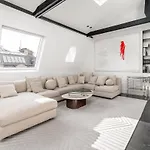 Luxury Golden Triangle Ac
