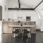Luxury Golden Triangle Ac Apartamento