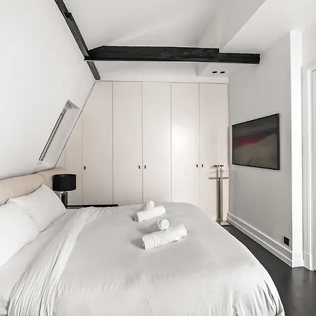 Luxury Golden Triangle Ac