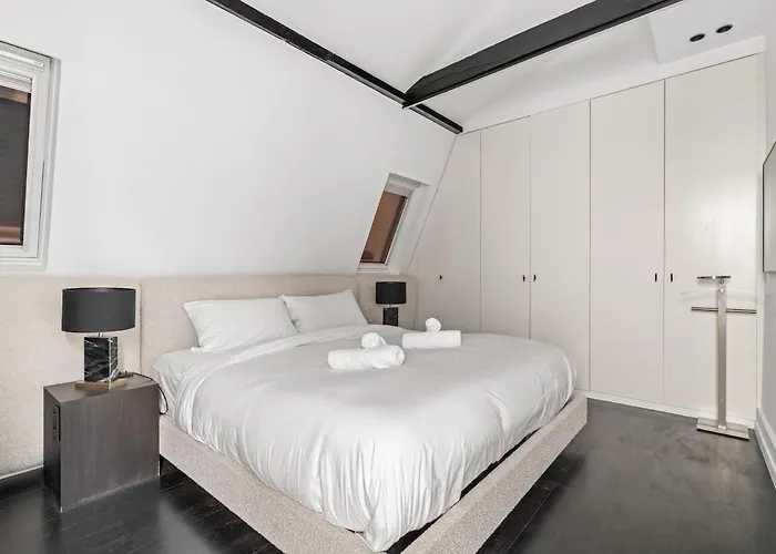 Apartman Luxury Golden Triangle Ac *