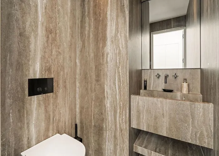 Luxury Golden Triangle Ac