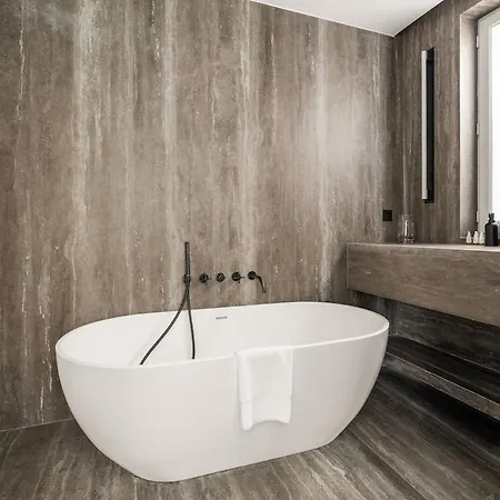 Luxury Golden Triangle Ac Appartement